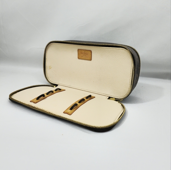 ✅️SOLD✅Louis Vuitton Monogram Trousse Brush GM Cosmetic Pouch(Date Code:VI 0052) - Picture 7 of 16